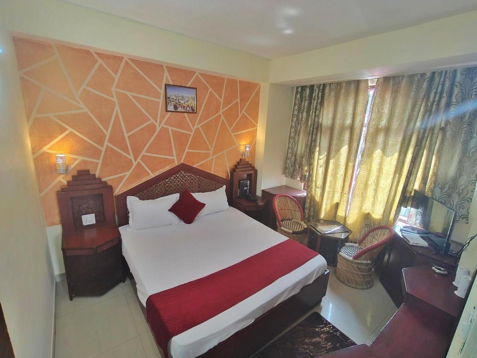 Hotel Taj Palace Near Mall Road Шимла Екстериор снимка